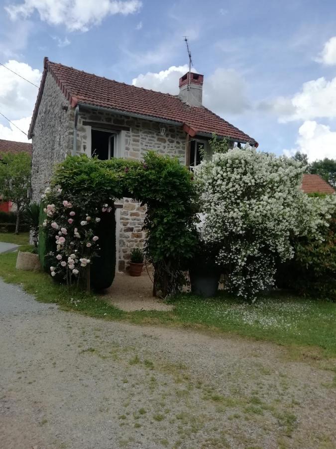 Gîte du mont de transet Thauron Extérieur photo