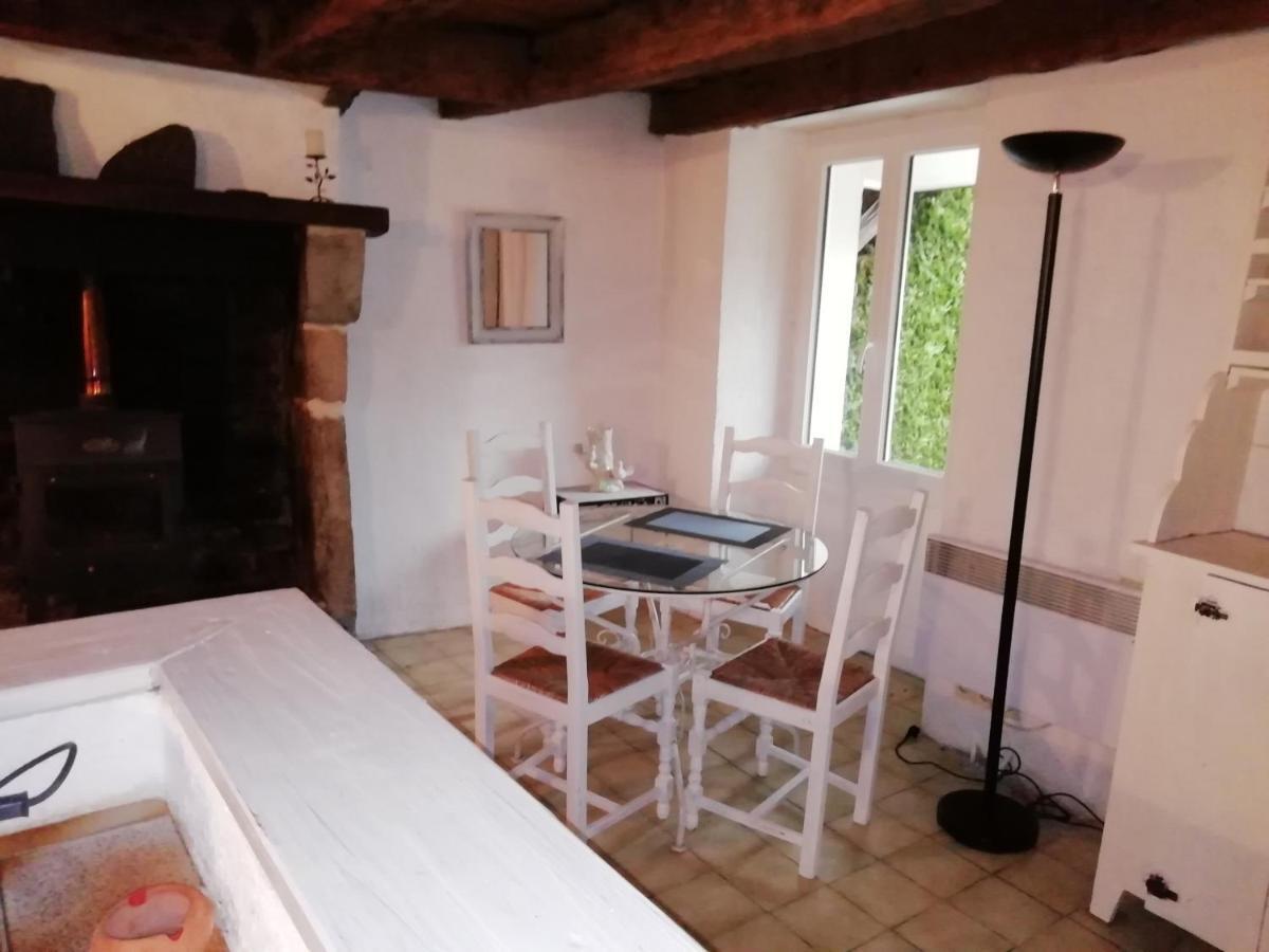 Gîte du mont de transet Thauron Extérieur photo